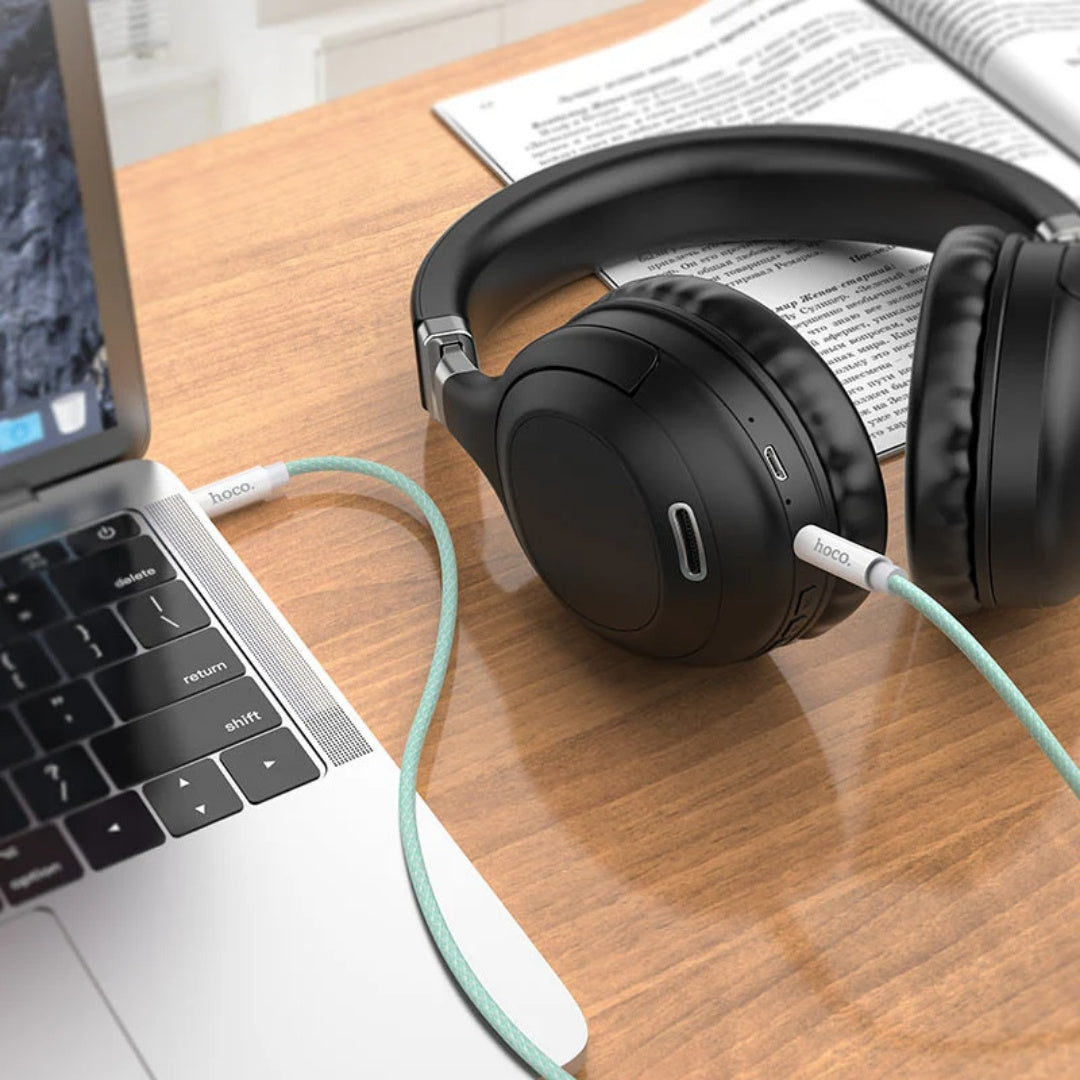 Hoco Aux Audio Cable 1m UPA19